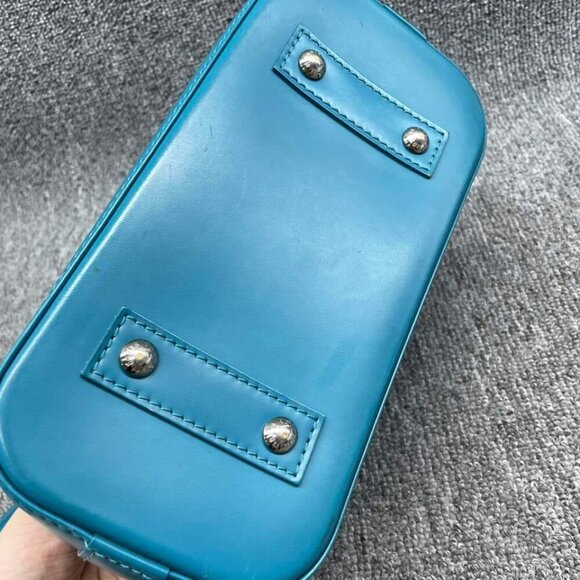 100% Authentic Louis Vuitton Alma Epi Leather Satchel Bag 480-081024 - Picture 10 of 16